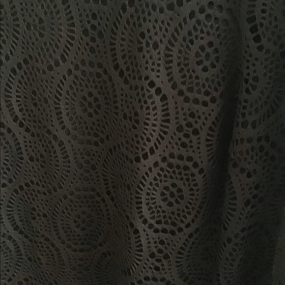 Simi formal beautiful black dress. - Picture 2 of 2